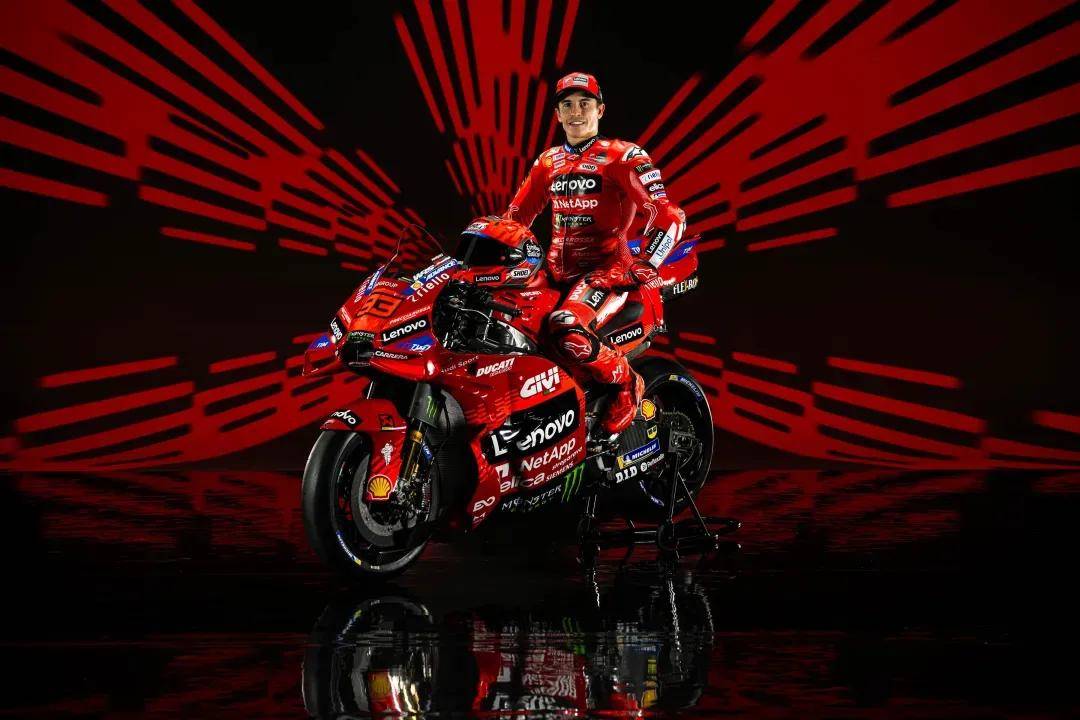 a360联手MotoGP传奇马克马奎斯！龙8游戏进入重磅：中国品牌影石Inst(图14)