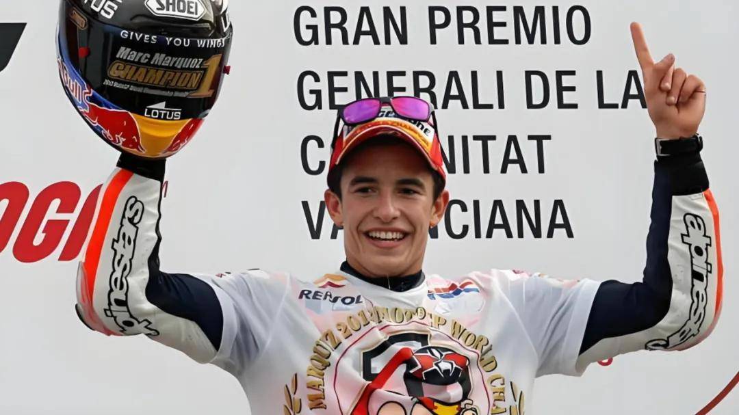 a360联手MotoGP传奇马克马奎斯！龙8游戏进入重磅：中国品牌影石Inst(图18)