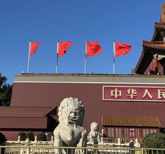 晚游玩路线K省钱攻略收藏码住北京旅游4天多少钱？四天三(图2)